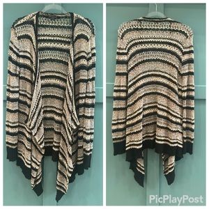 AMERICAN EAGLE OUTFITTERS Cardigan Size Large! black/Cream/Gray